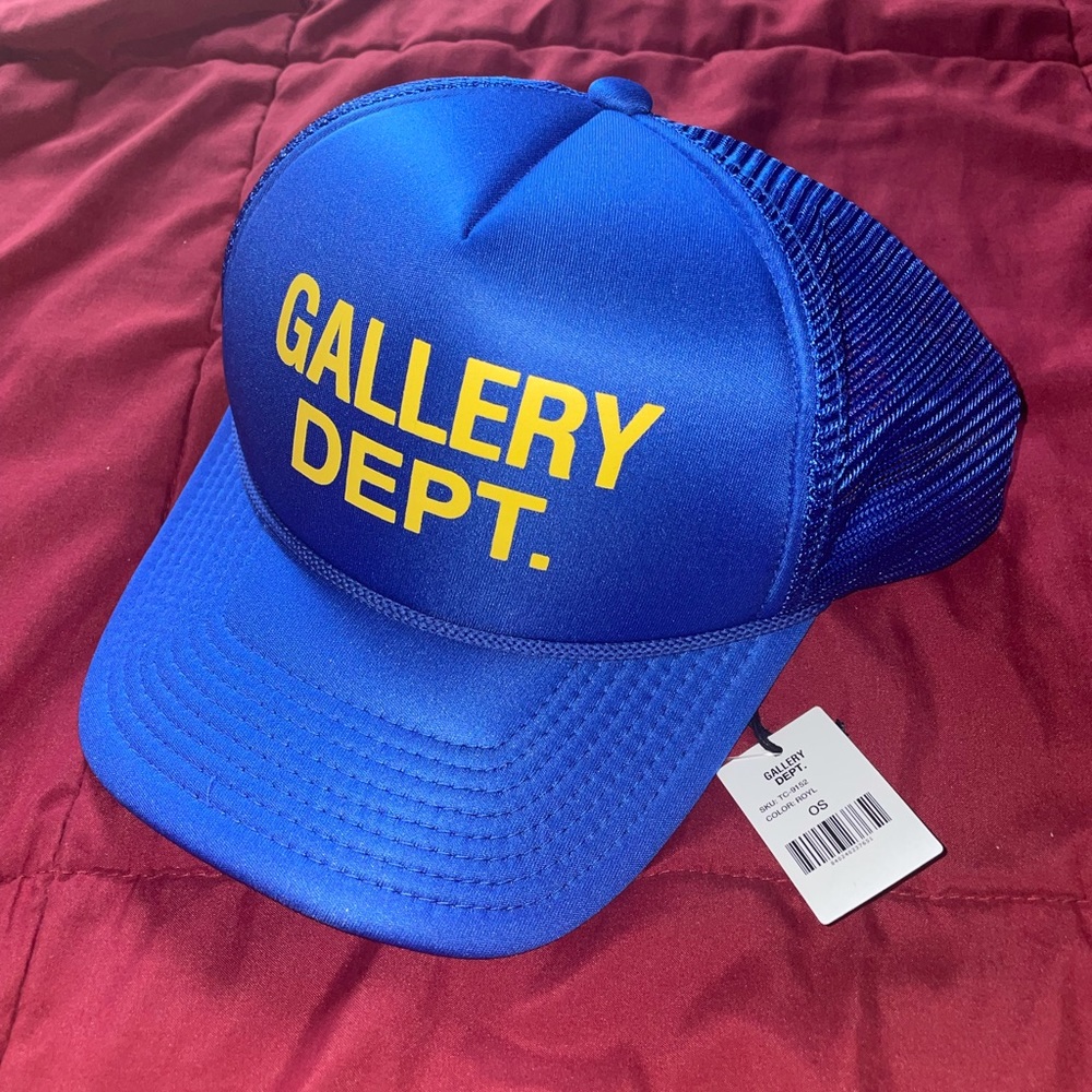 Gallery dept hat
